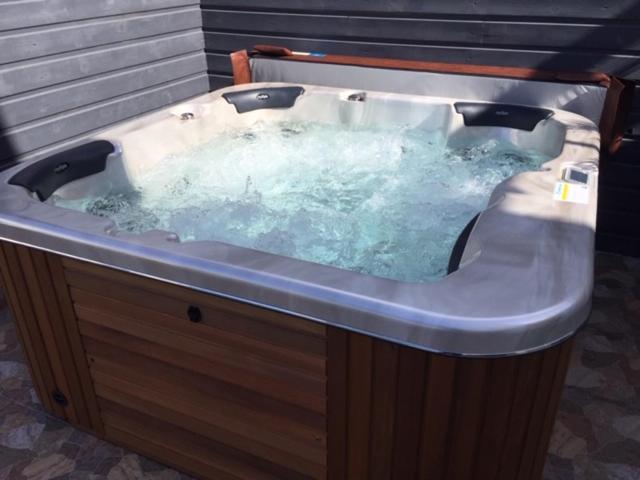 Le Flamboyant Avec Piscine Chauffee 30° Et Jacuzzi Διαμέρισμα Saint-Andre Εξωτερικό φωτογραφία